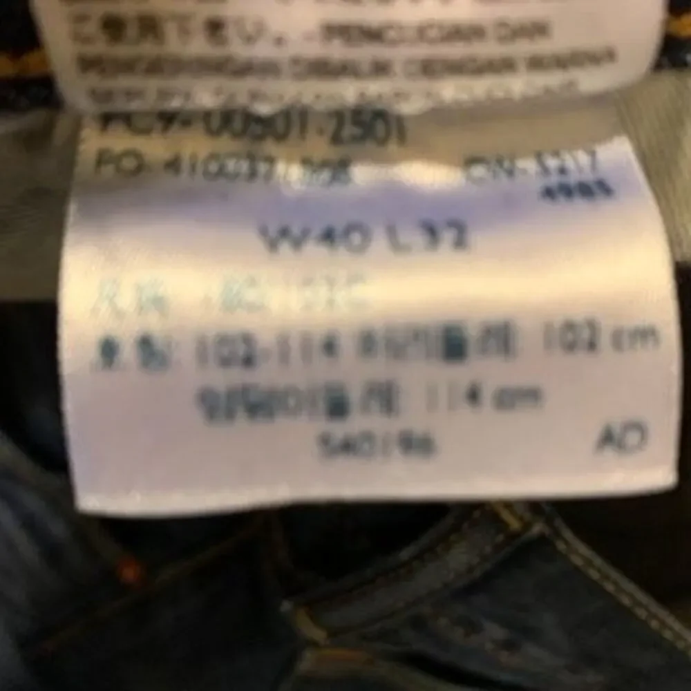 Levi’s 501 Button Fly Size 40x32 Jeans